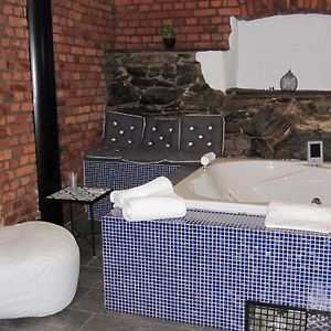 Suite Spa Bath